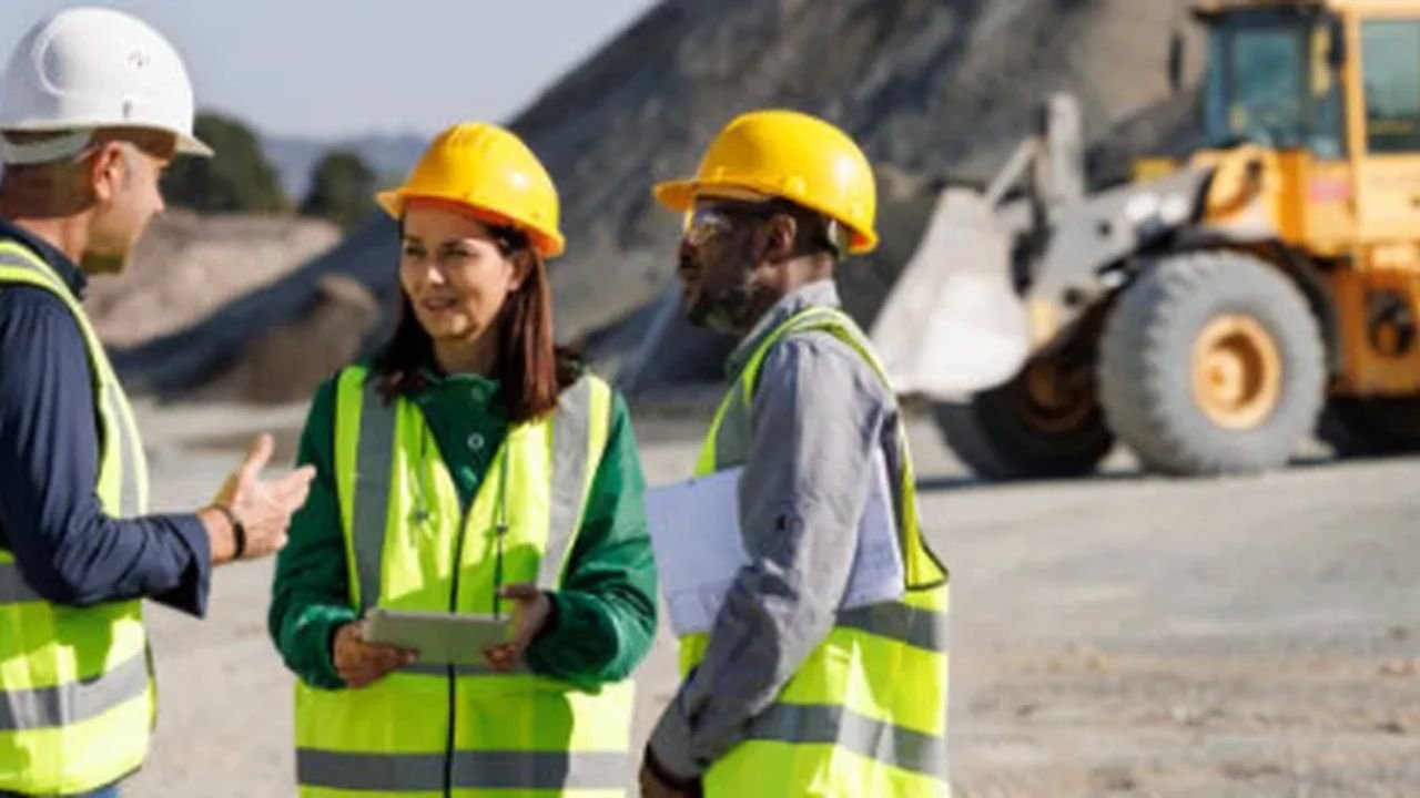 Construction Jobs in Qatar Companies Hiring, Salaries, Roles & How to Apply