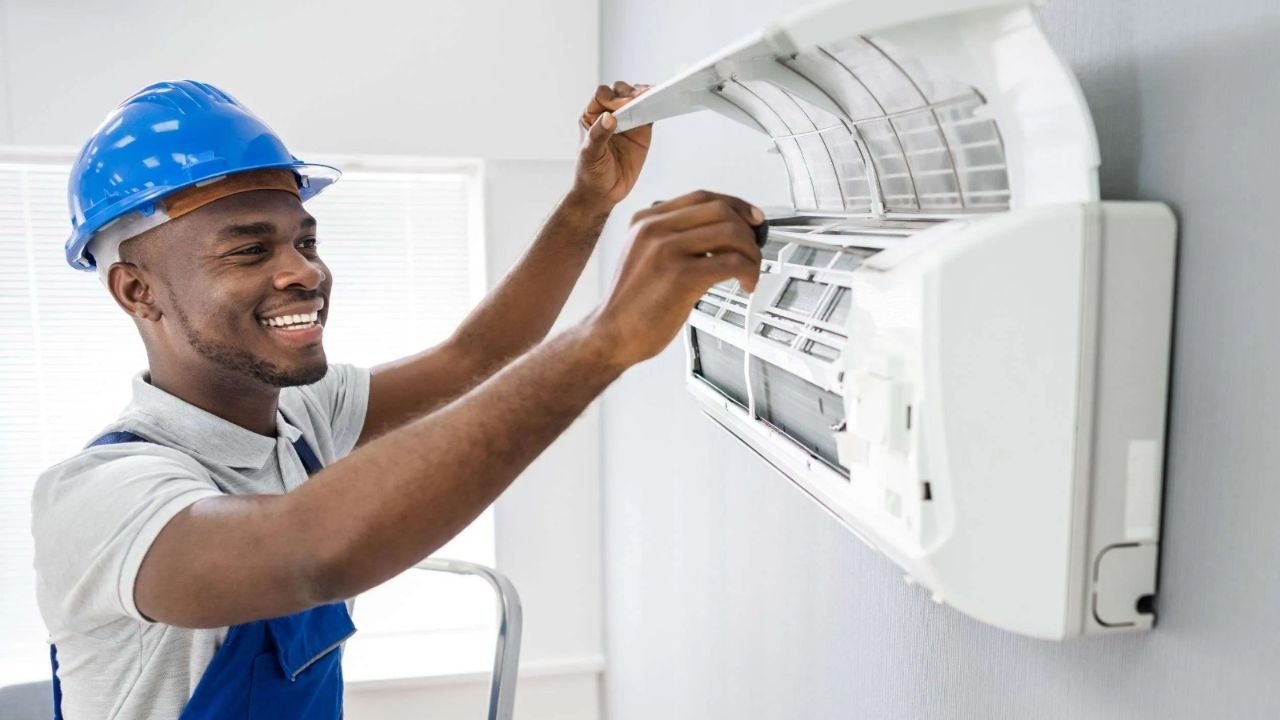 Dubai AC Repair Jobs 2025 HVAC Technician, Helper, Installation Roles & Salary Guide