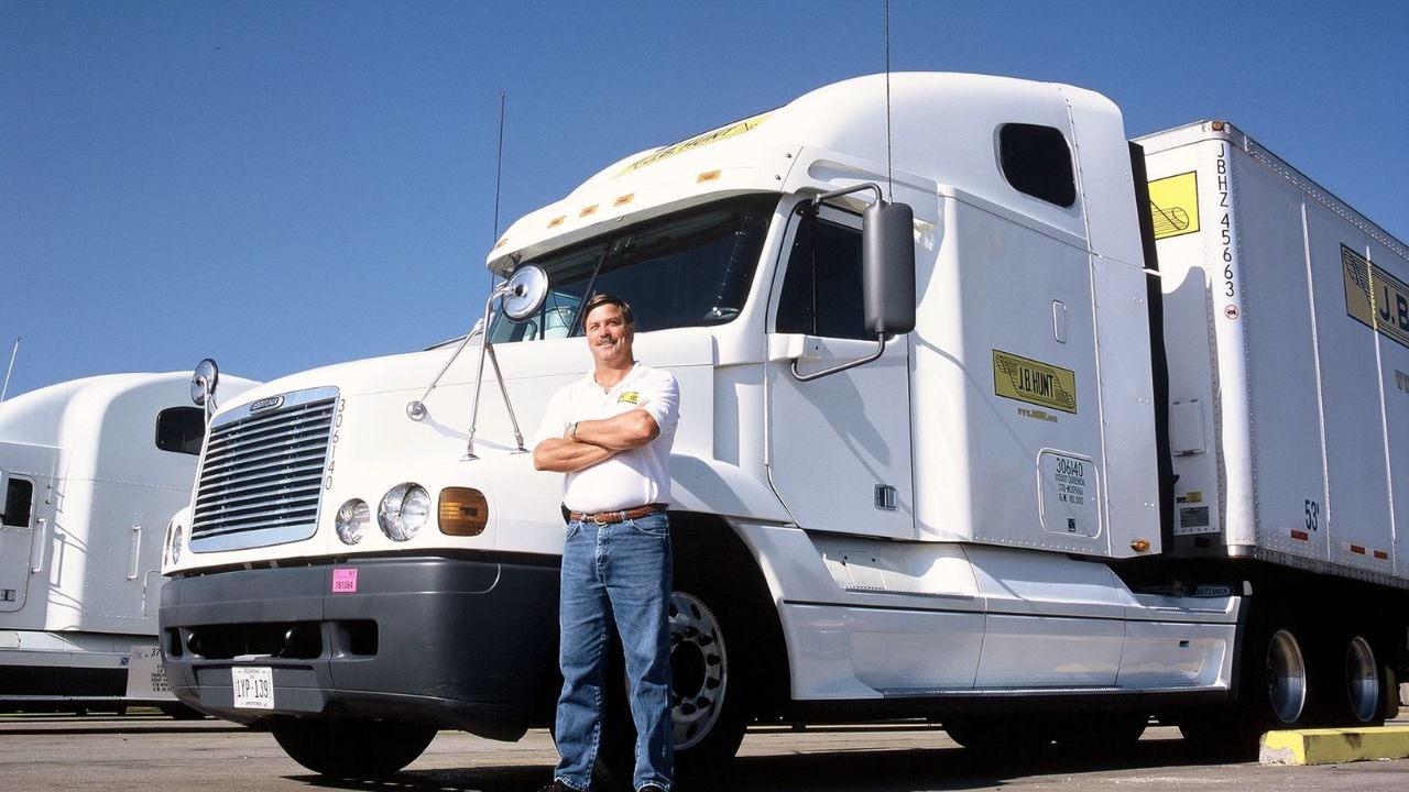 Heavy Truck Driver Jobs in Dubai with Salary and Benefits